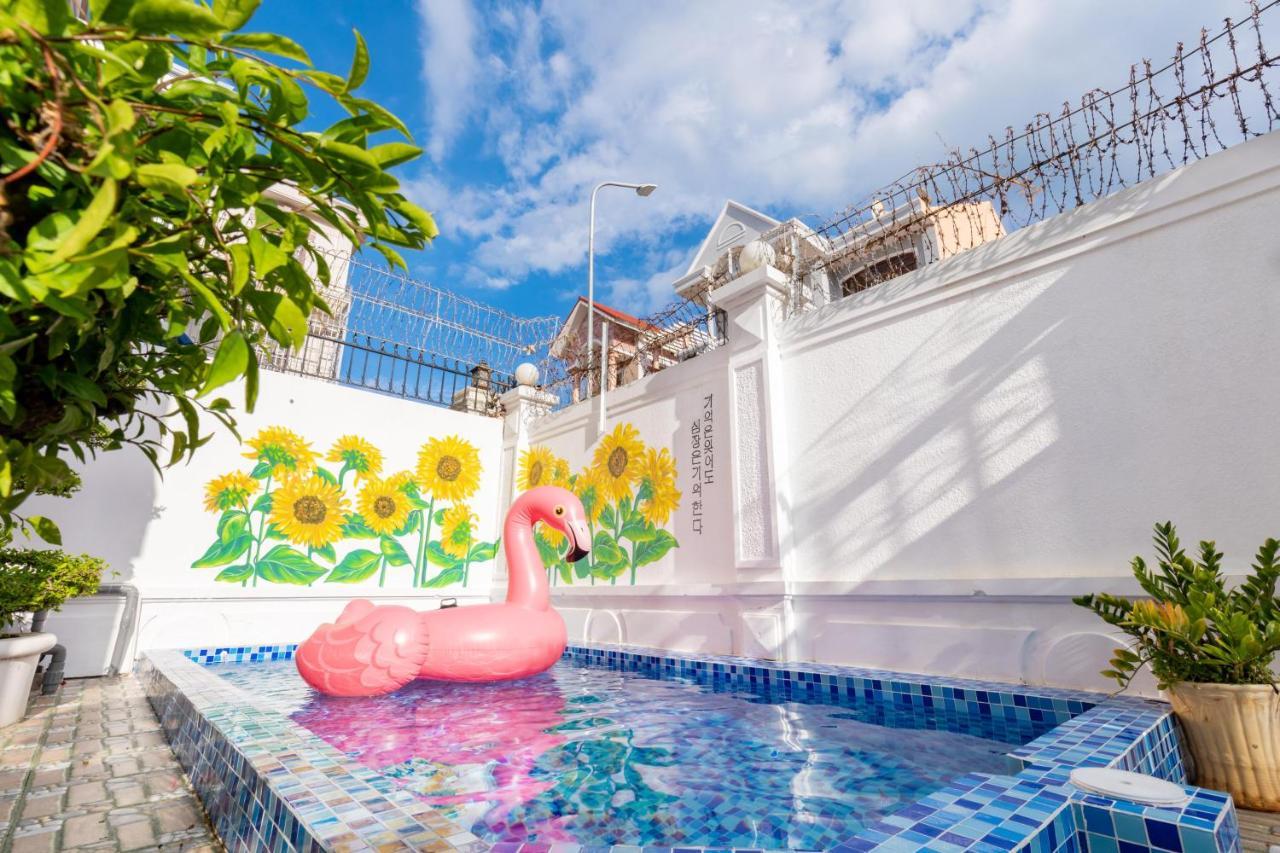 Palm Villa 3 - 5Bedrooms In Center Vungtau Vũng Tàu Exterior foto